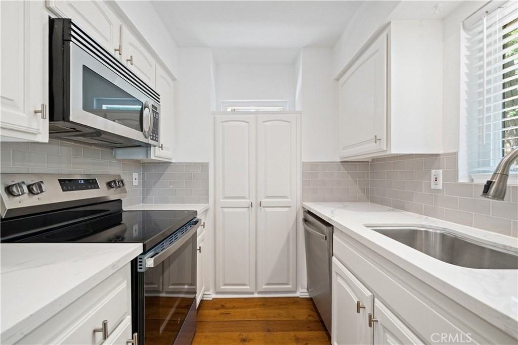 4131 Yankee Dr - Photo 3 of 14