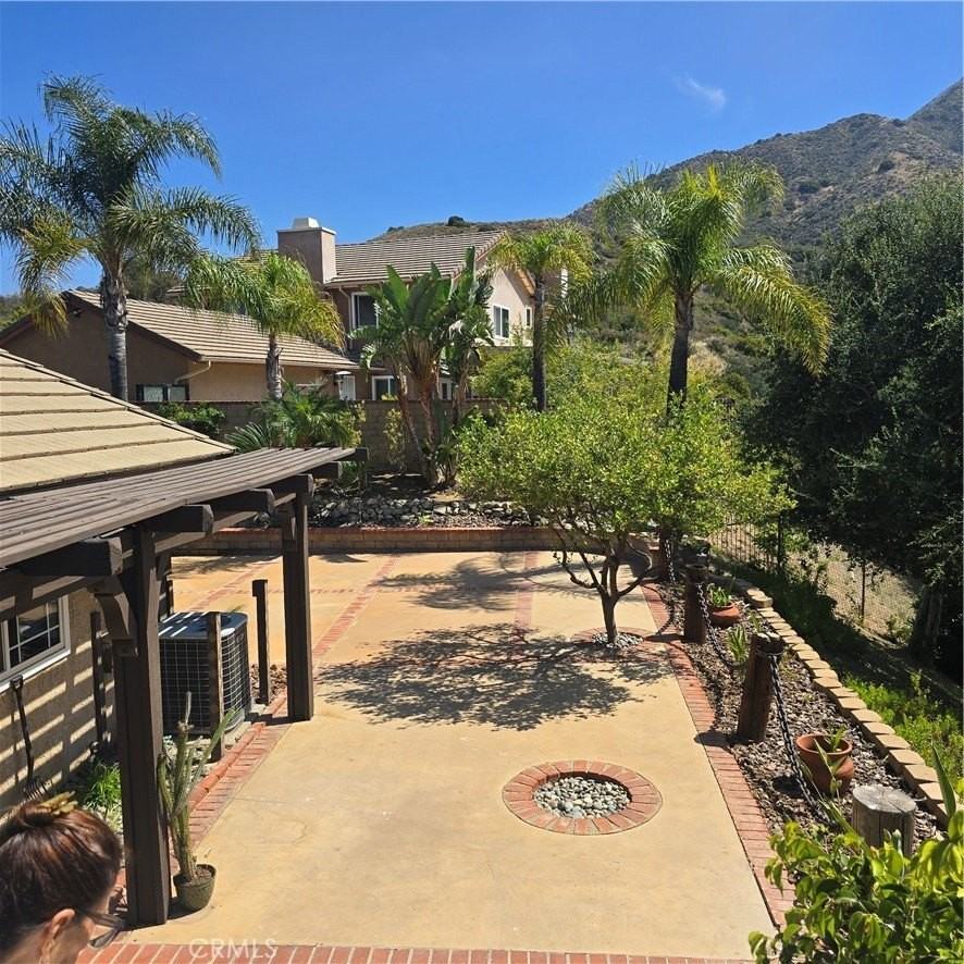 7134 Dos Rios Dr - Photo 3 of 7