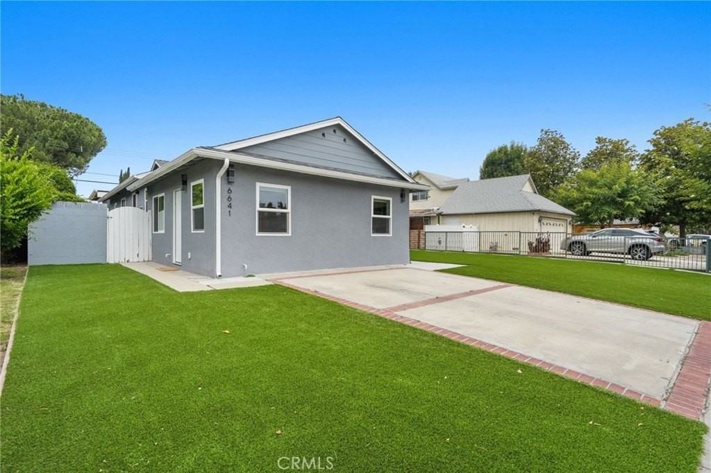 6641 Dannyboyar Ave - Photo 2 of 18