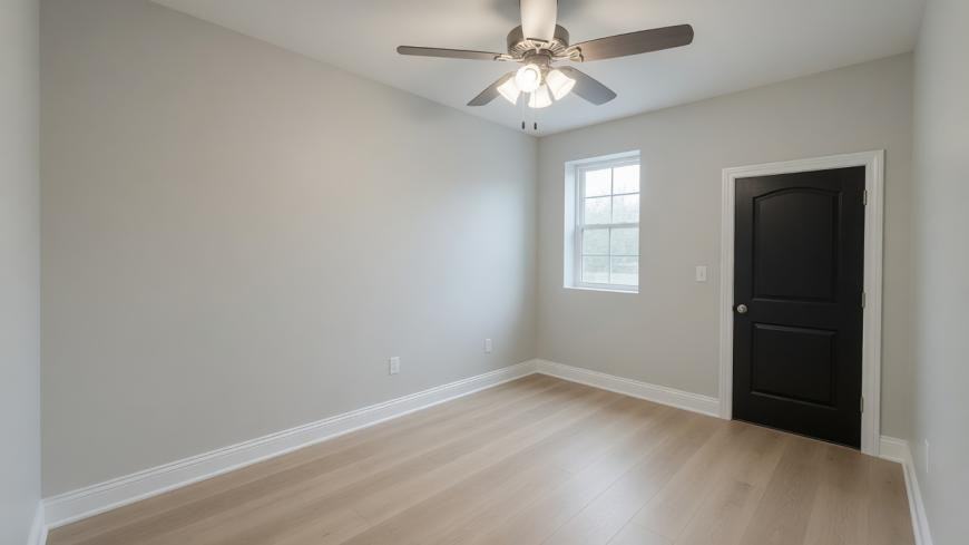 2552 S Central Park Ave - Photo 6 of 8