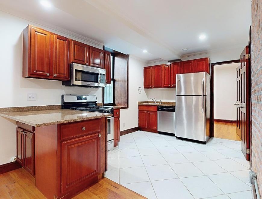 315 W 115th St - Photo 5 of 7