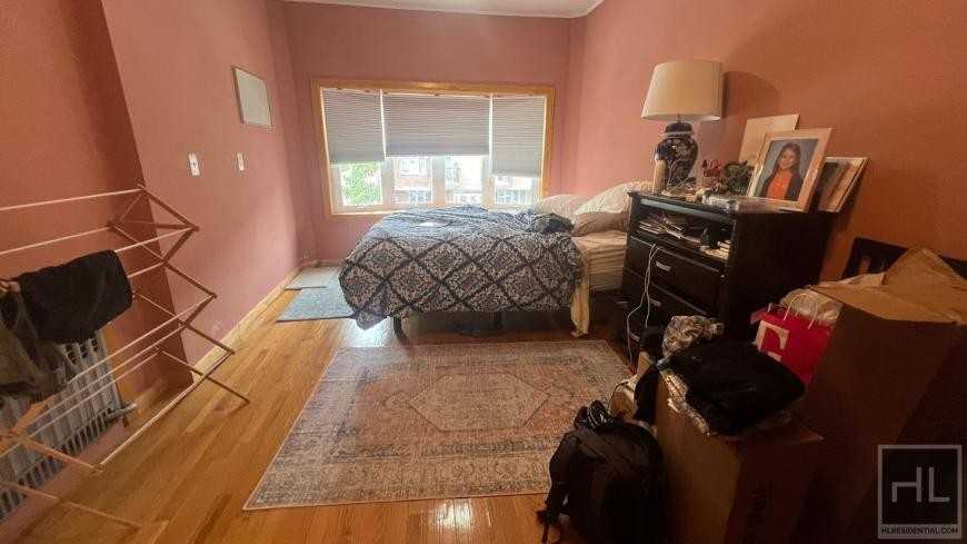 619 E 7th St - Photo 6 of 10