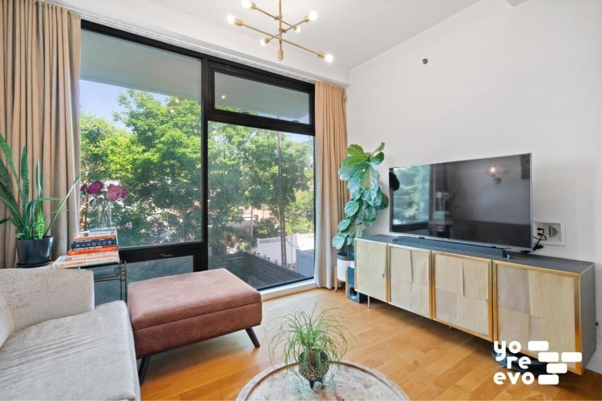 269 Kingsland Ave - Photo 2 of 8