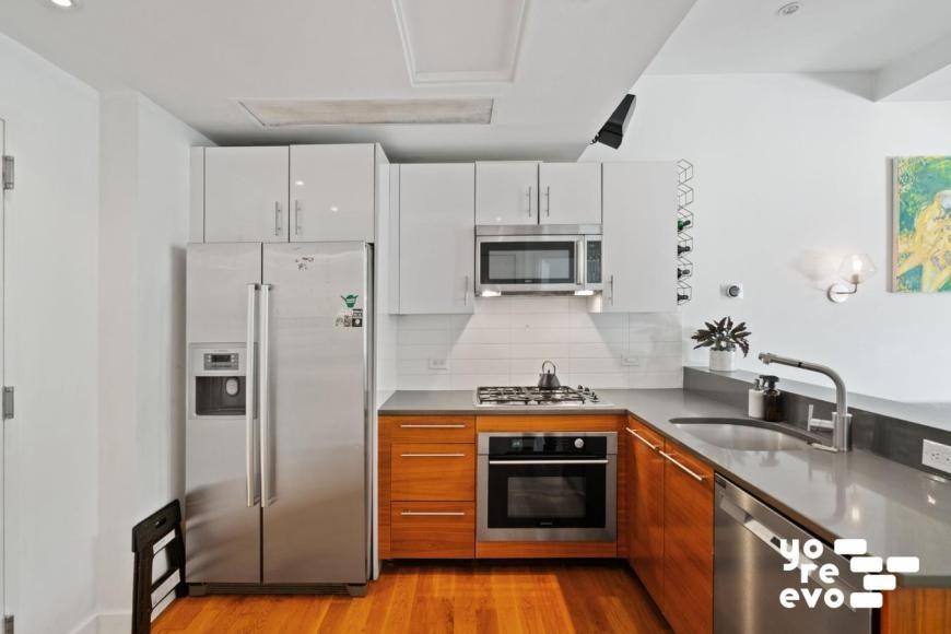269 Kingsland Ave - Photo 5 of 8