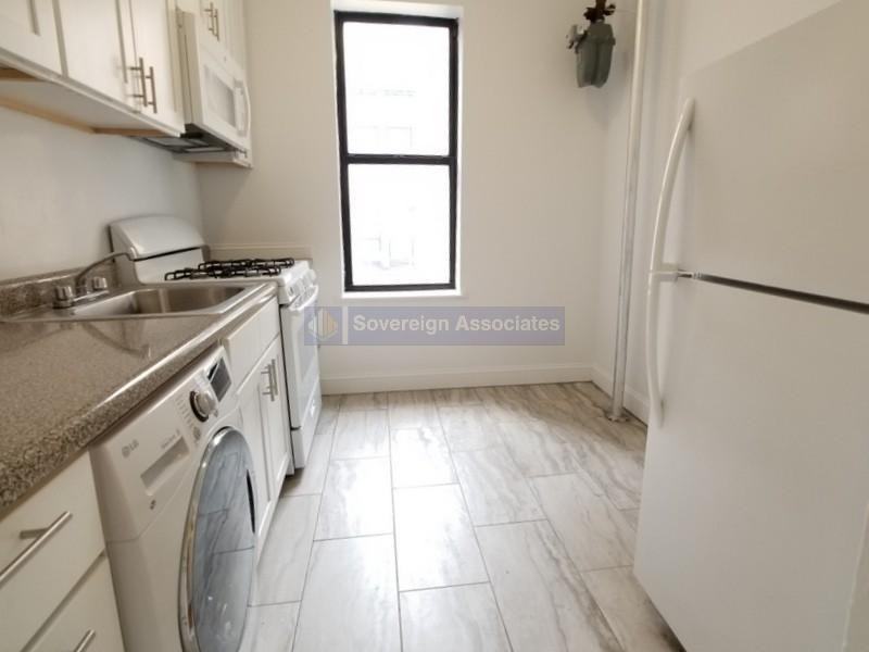 138 Haven Ave - Photo 3 of 10
