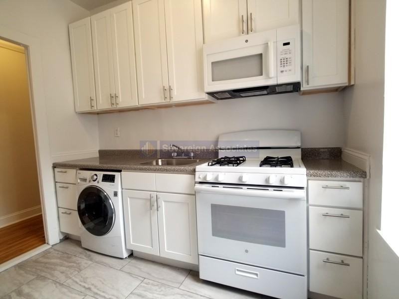 138 Haven Ave - Photo 4 of 10