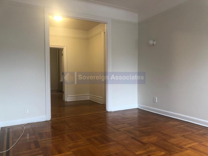 540 Fort Washington Ave - Photo 2 of 10