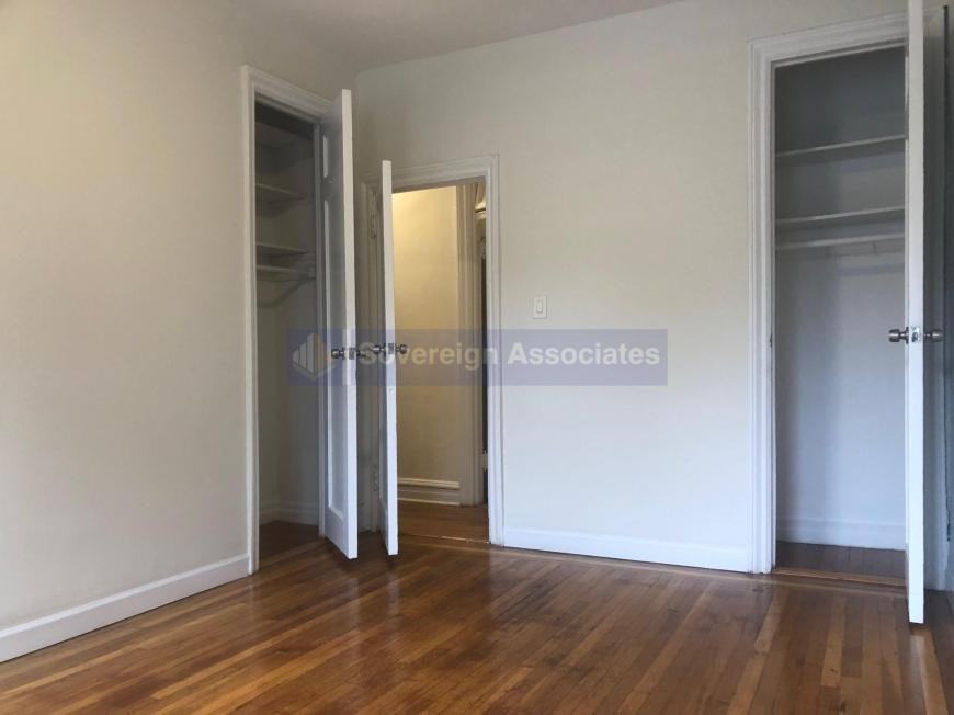 540 Fort Washington Ave - Photo 6 of 10