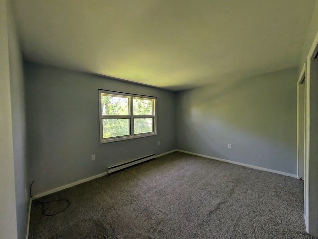 115 S Railroad St - Photo 6 of 10