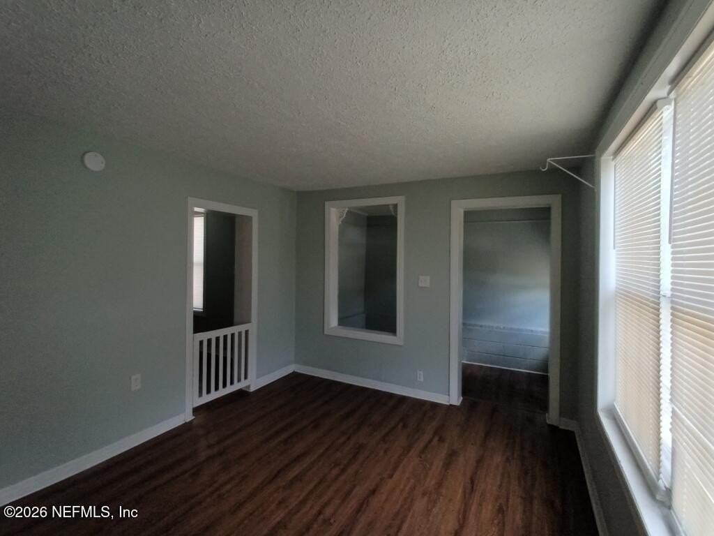 2542 Wilcox Ct - Photo 5 of 11