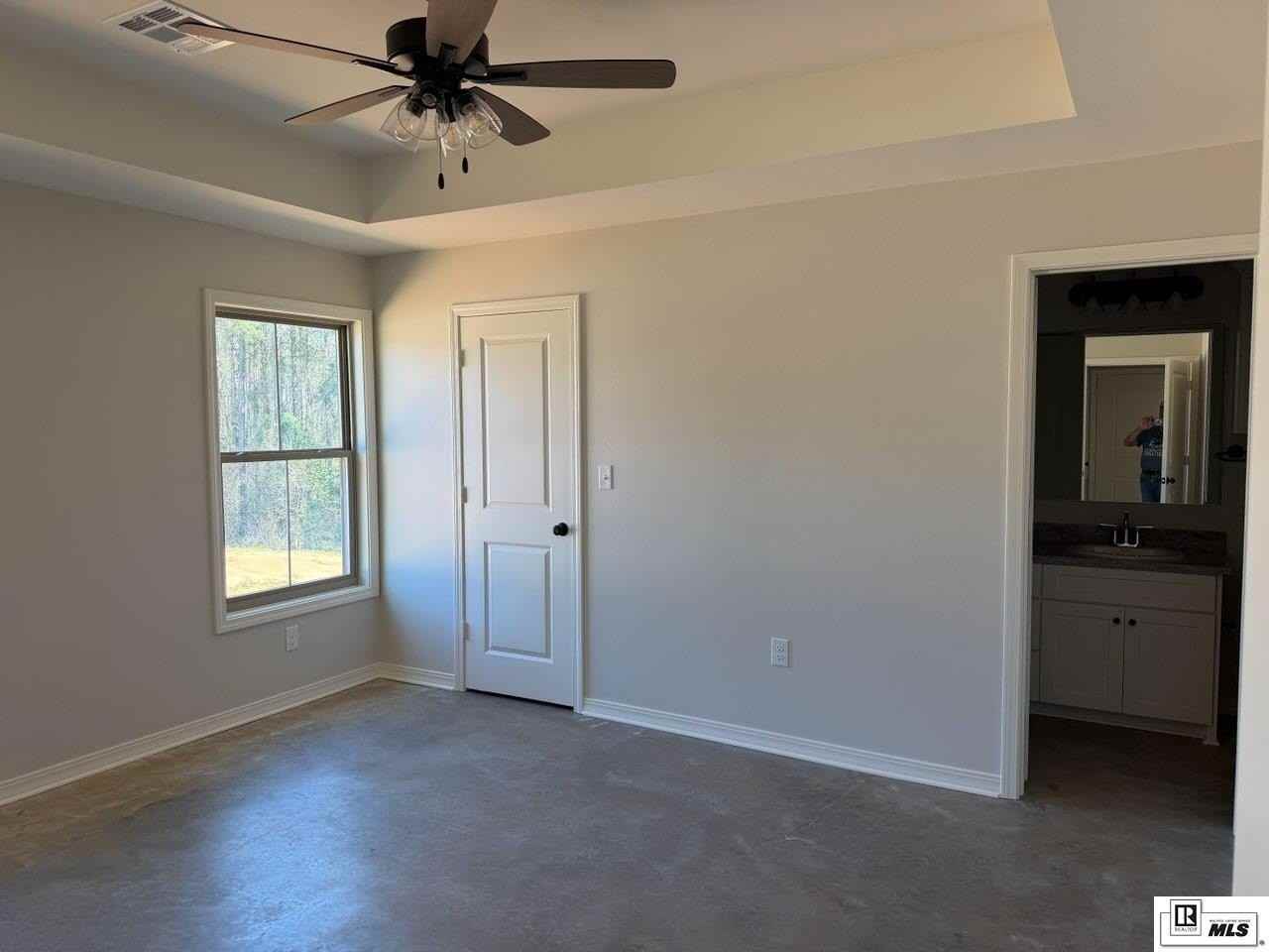 127 Loblolly Dr - Photo 4 of 5