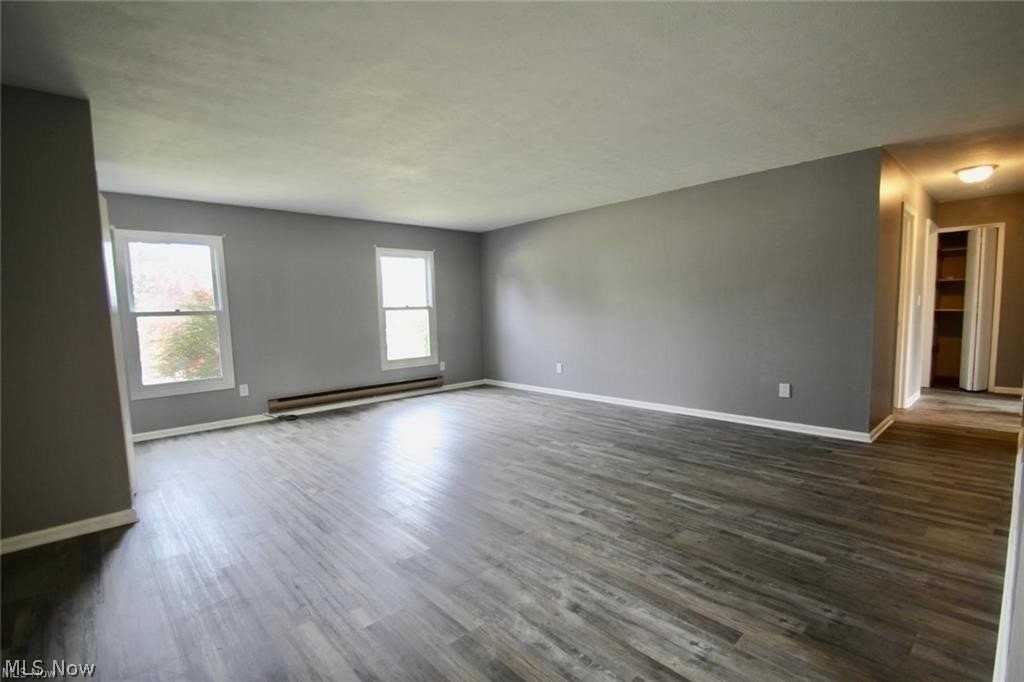 300 Northland Dr - Photo 6 of 20