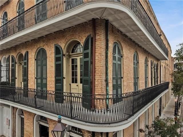 841 Royal St #2A - Photo 4 of 26