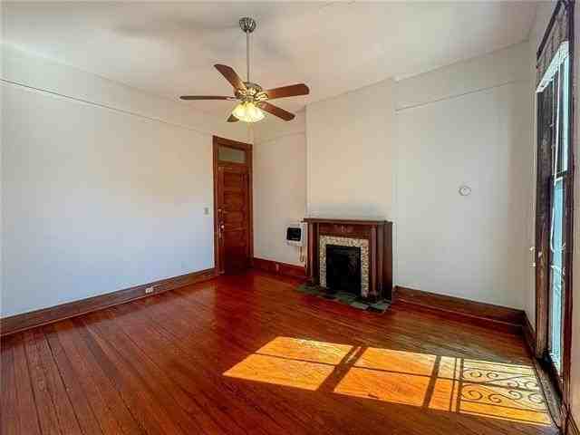 4427 Laurel St #1-2 - Photo 5 of 16