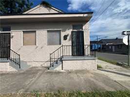 featured image of 2934 Dryades St