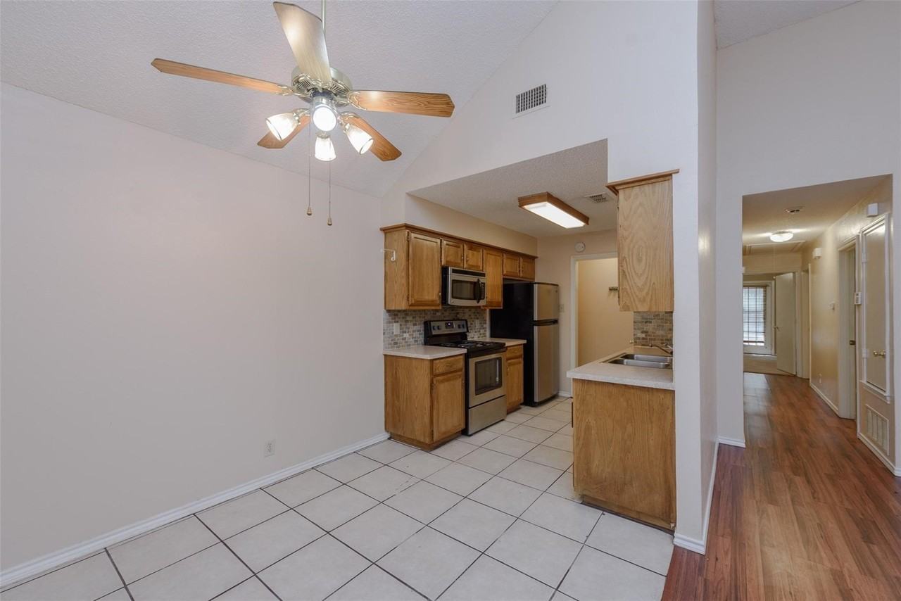 1902 Lee Dr - Photo 7 of 22