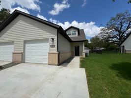 featured image of 417 W Dulin St #417