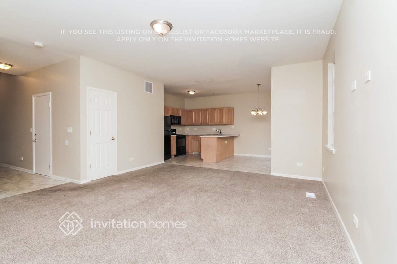 3862 Pathfinder Ln - Photo 5 of 18