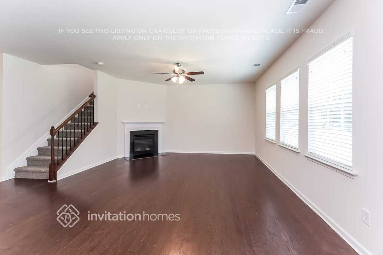 141 Lassen Ln - Photo 5 of 18