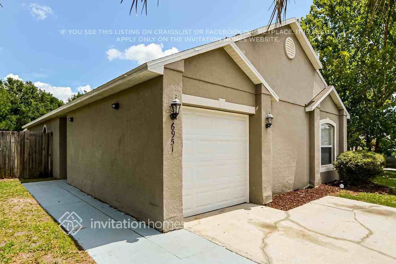 6951 Kelcher Ct - Photo 3 of 17