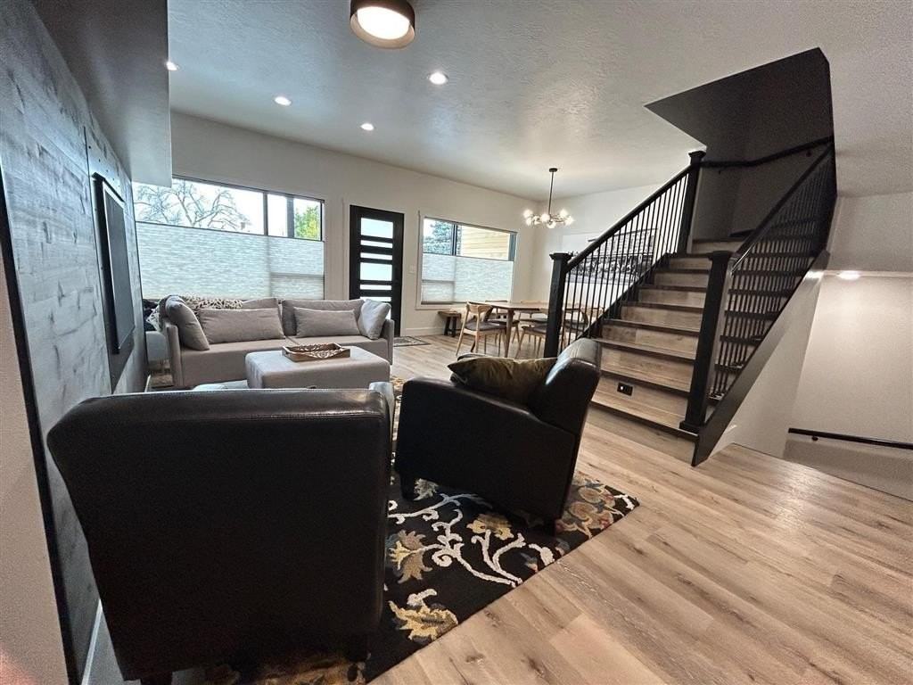 1228 12th St - Photo 4 of 19