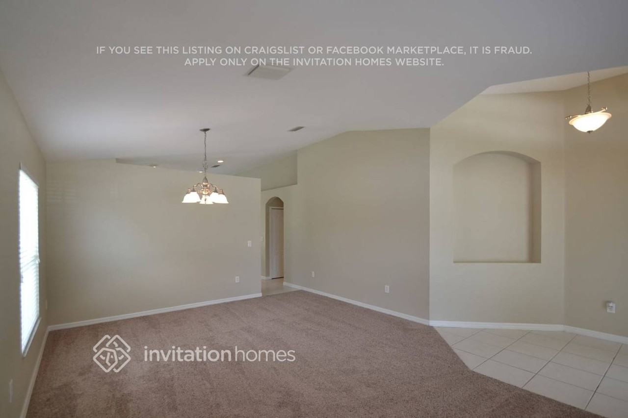 8015 Alamosa Wood Ave - Photo 2 of 12