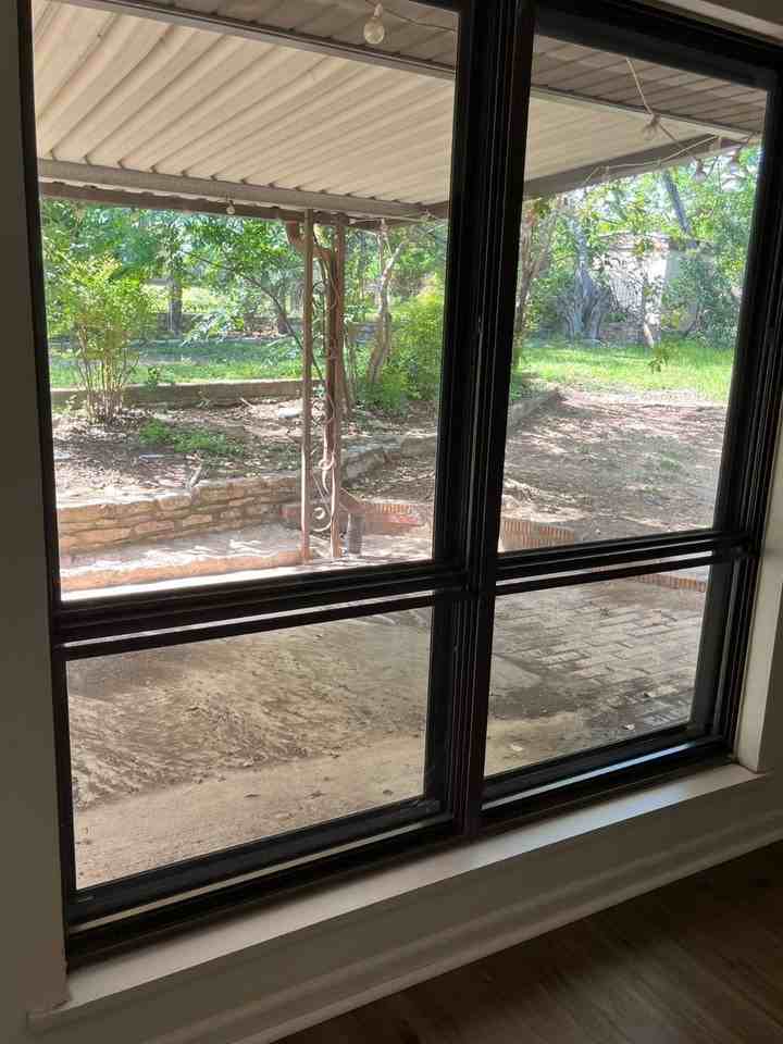 538 Camelot Dr - Photo 6 of 10