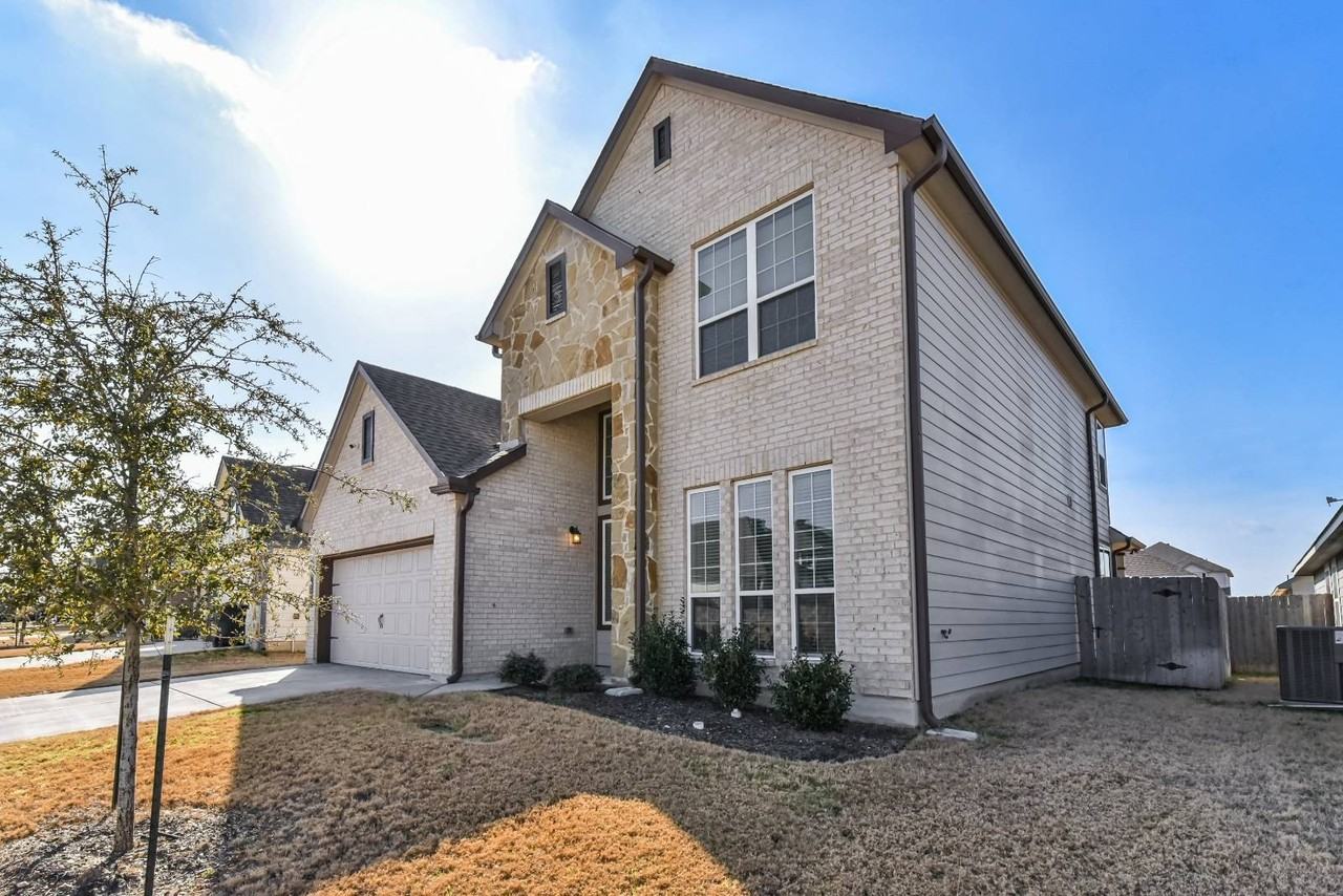 6306 Golden Gate Dr - Photo 7 of 42