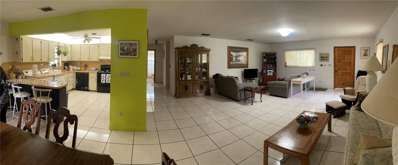 8445 Sw 4th St - Photo 3 of 21