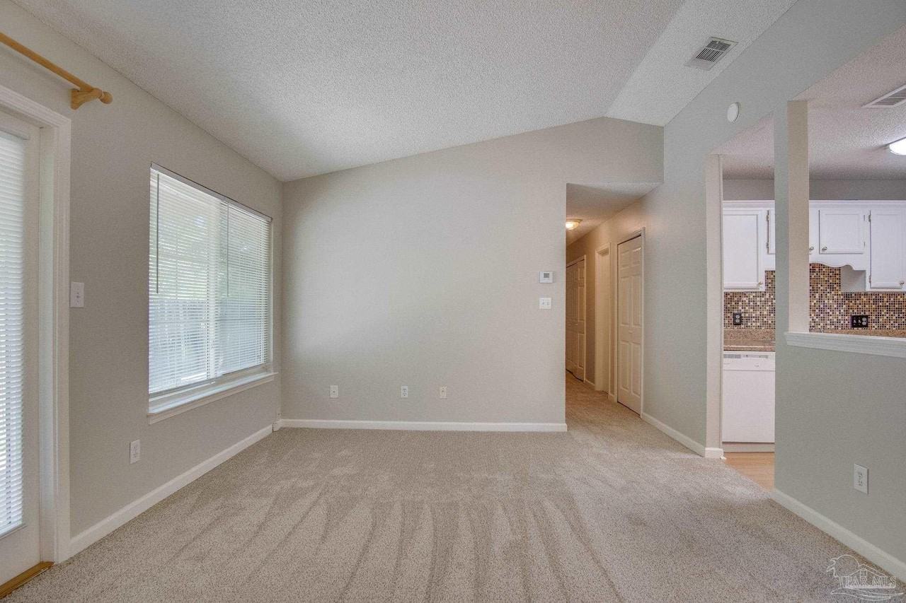 3164 Cedarwood Village Ln - Photo 5 of 28