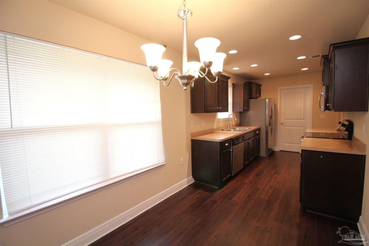 4710 Ashley Place Blvd - Photo 7 of 22