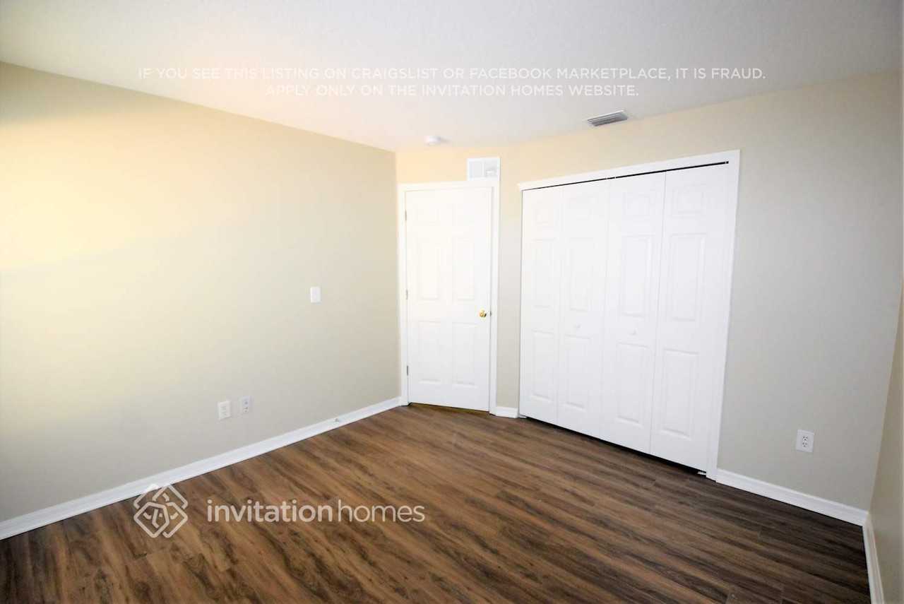 6240 Crickethollow Dr - Photo 3 of 8