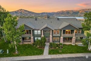 featured image of 1716 W Fox Bay Dr #H204