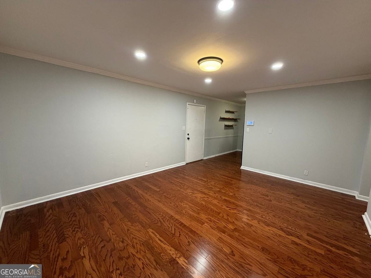 789 Jordan Ln - Photo 5 of 12