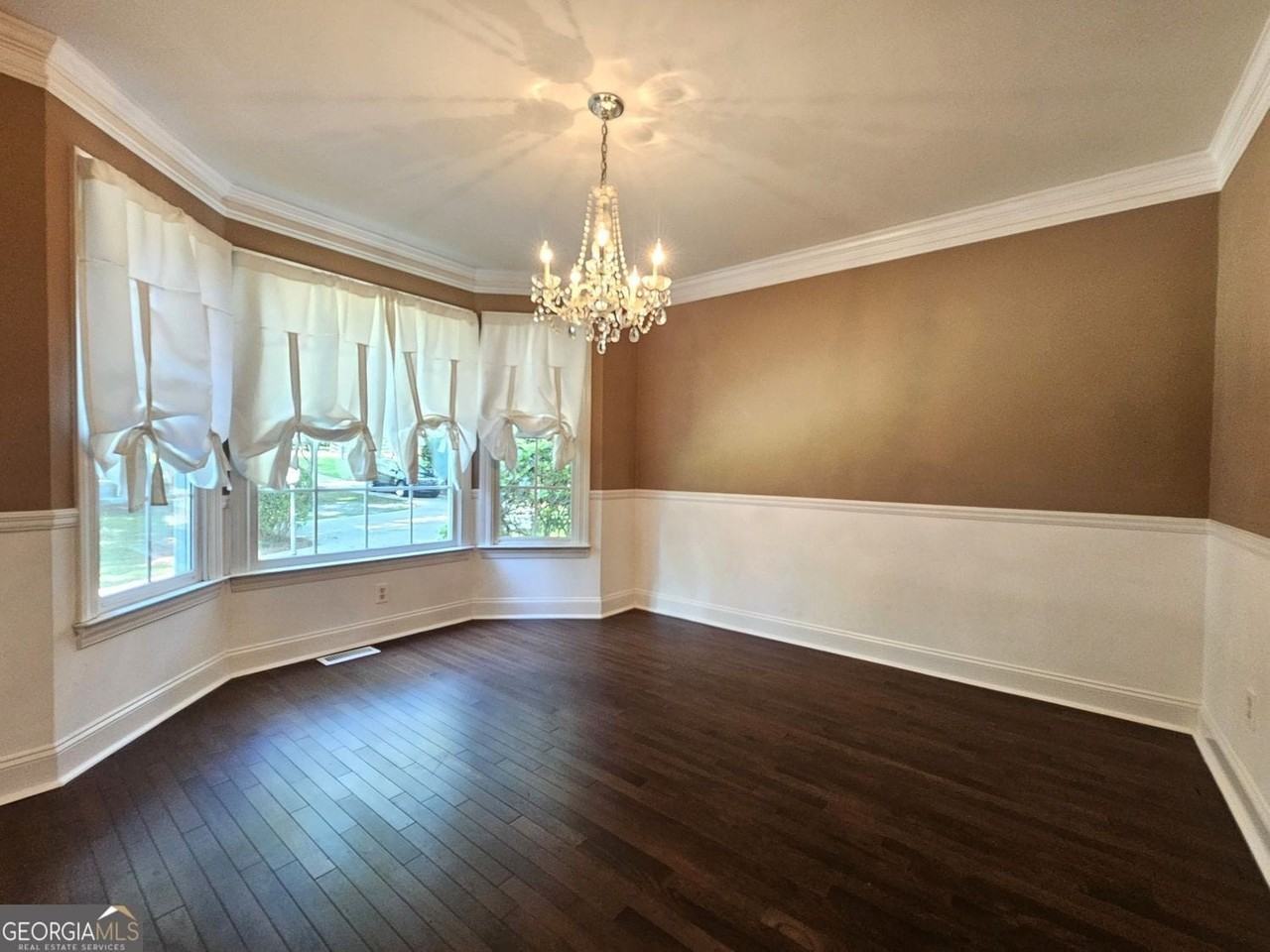 1473 Mayfield Rd - Photo 3 of 26