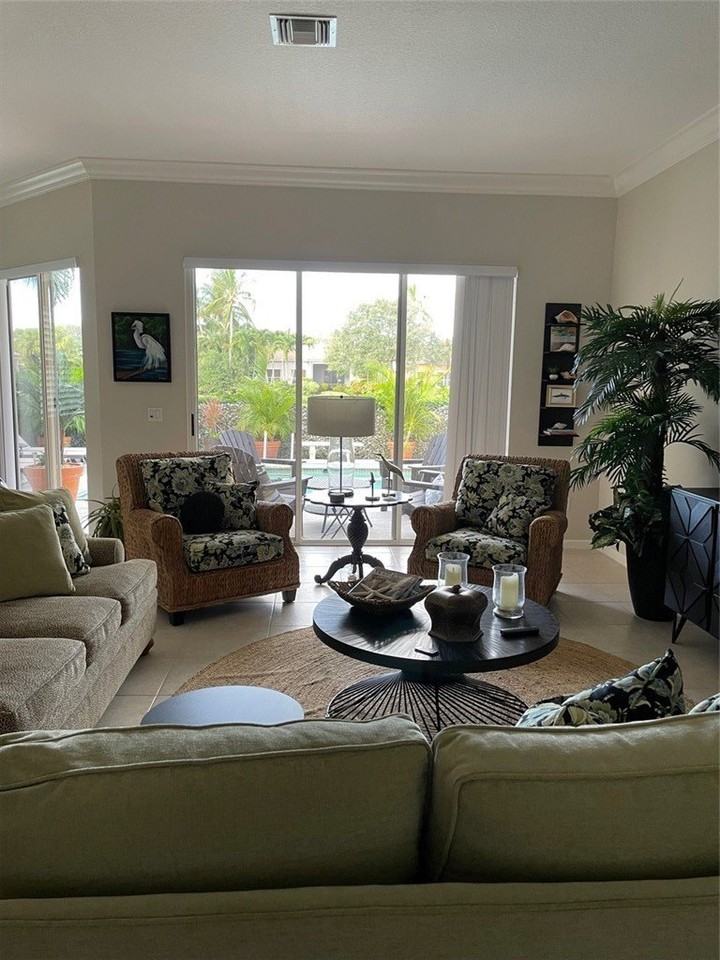 9315 E Maiden Ct - Photo 4 of 23