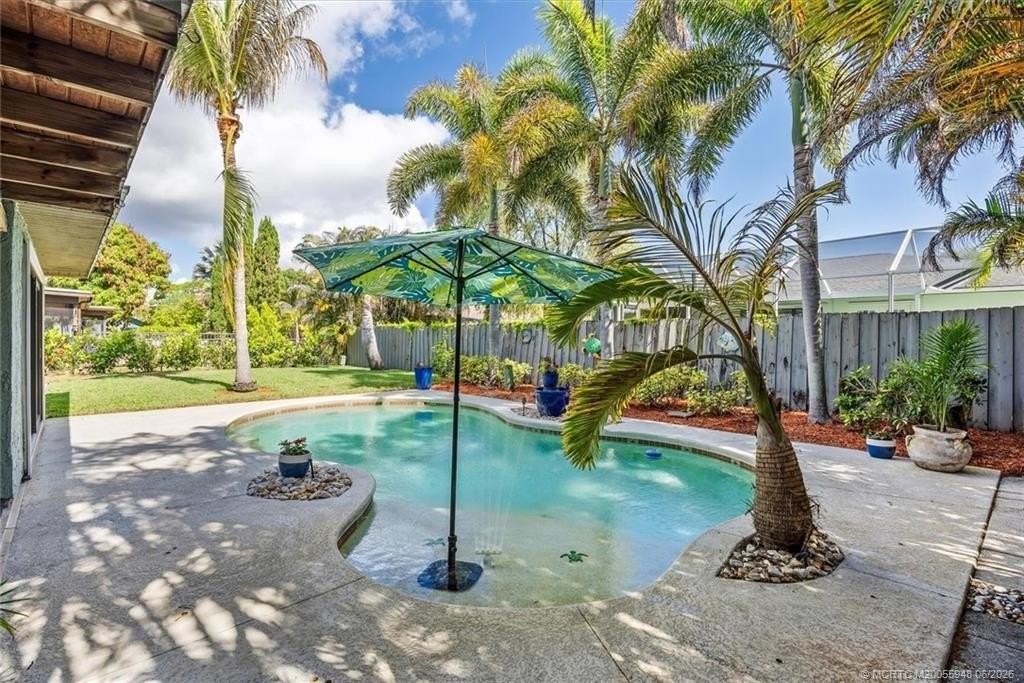 687 Ne Maranta Terrado - Photo 2 of 34