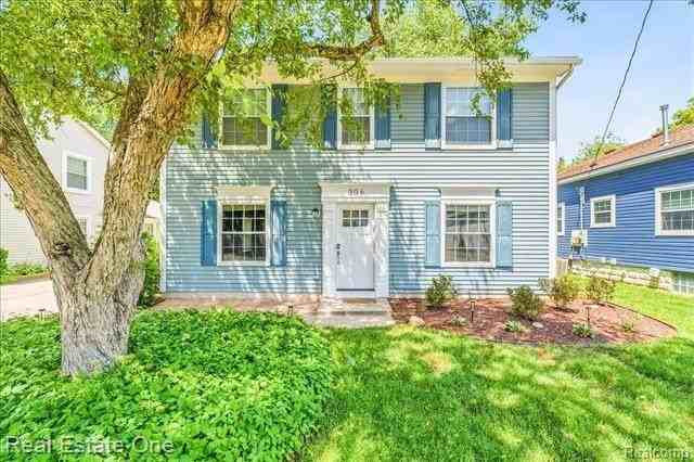 306 Roe St - Photo 2 of 28