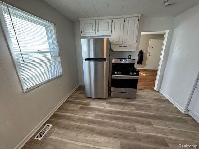 2215 Browning St - Photo 2 of 7