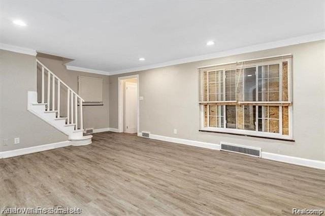 5574 Buckingham Ave - Photo 6 of 15