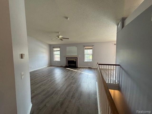 1922 Pebble Creek Dr - Photo 6 of 33