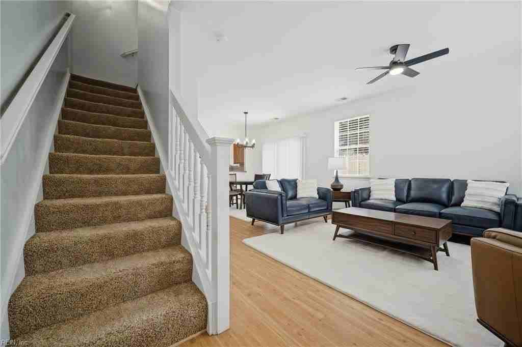1420 Hambledon Loop - Photo 2 of 37
