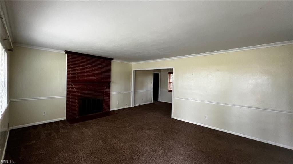 207 Robin Rd - Photo 3 of 11