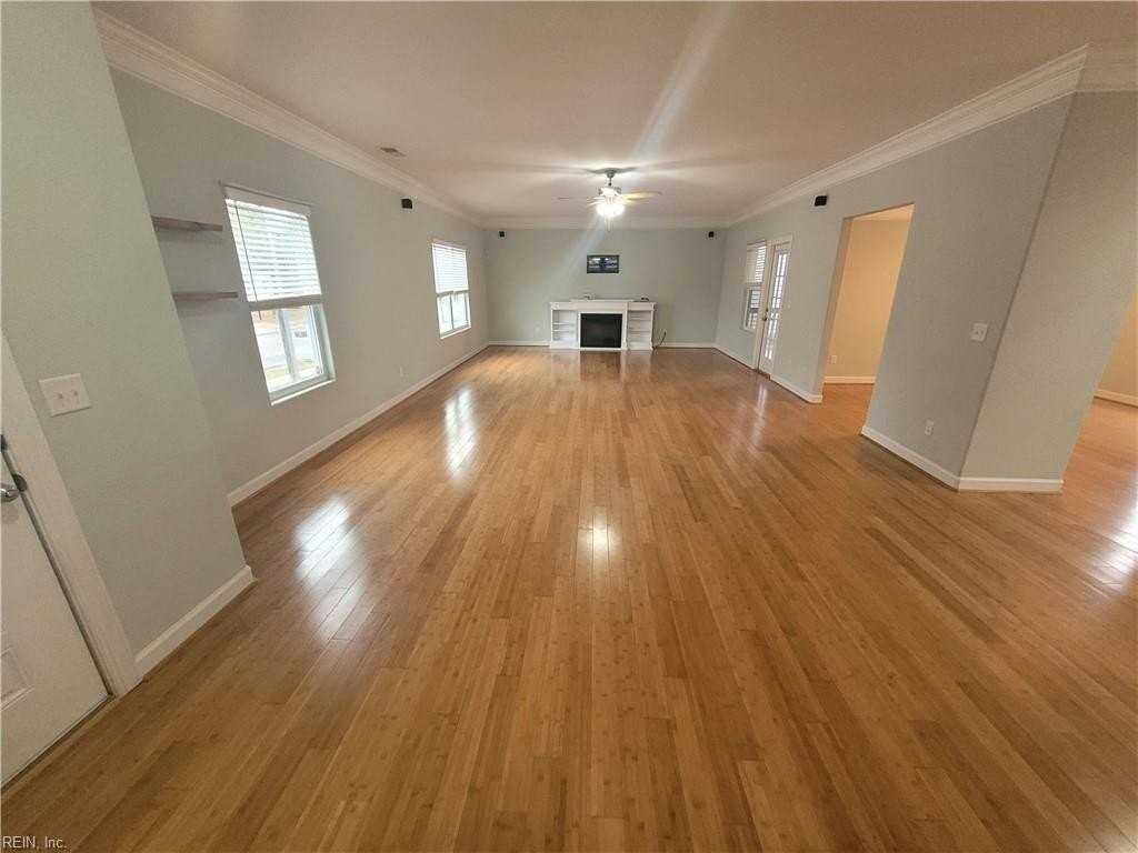 9532 15th Bay St - Photo 4 of 50