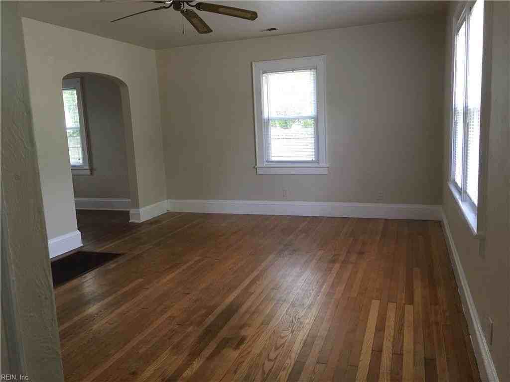1371 E Norcova Dr - Photo 5 of 15