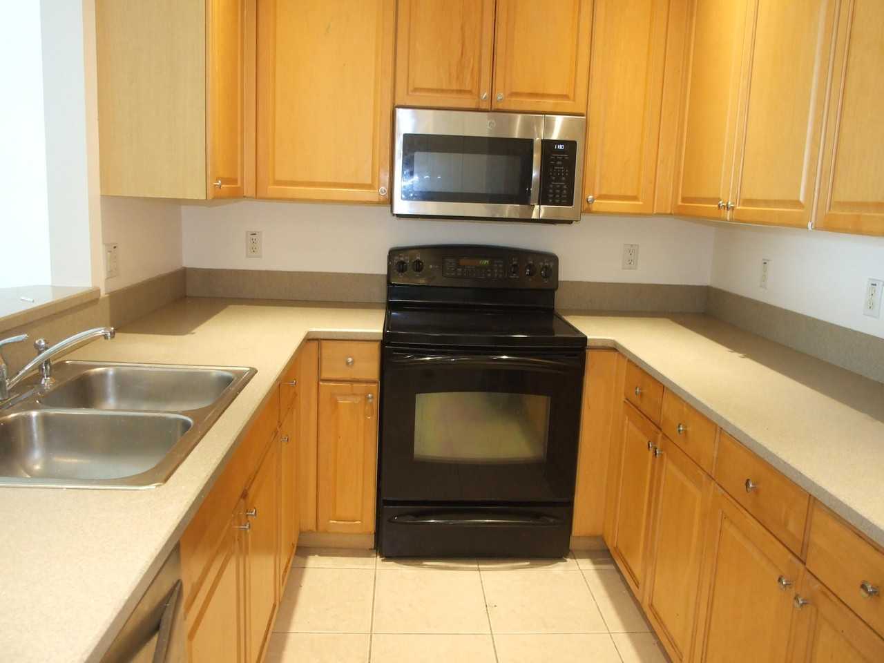 1554 Limetree Bay Ave - Photo 6 of 21
