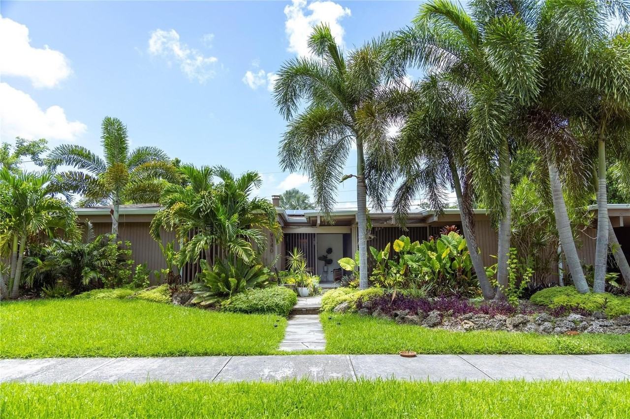 9340 Sw 178th Ter - Photo 3 of 18