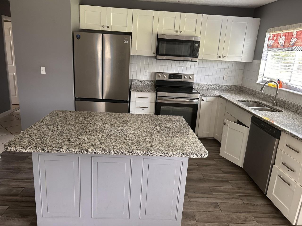 2029 Se Hideaway Cir - Photo 3 of 12