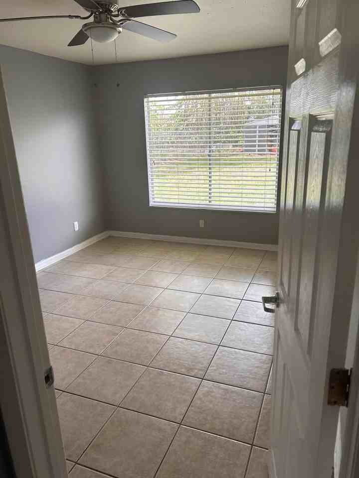 2029 Se Hideaway Cir - Photo 6 of 12