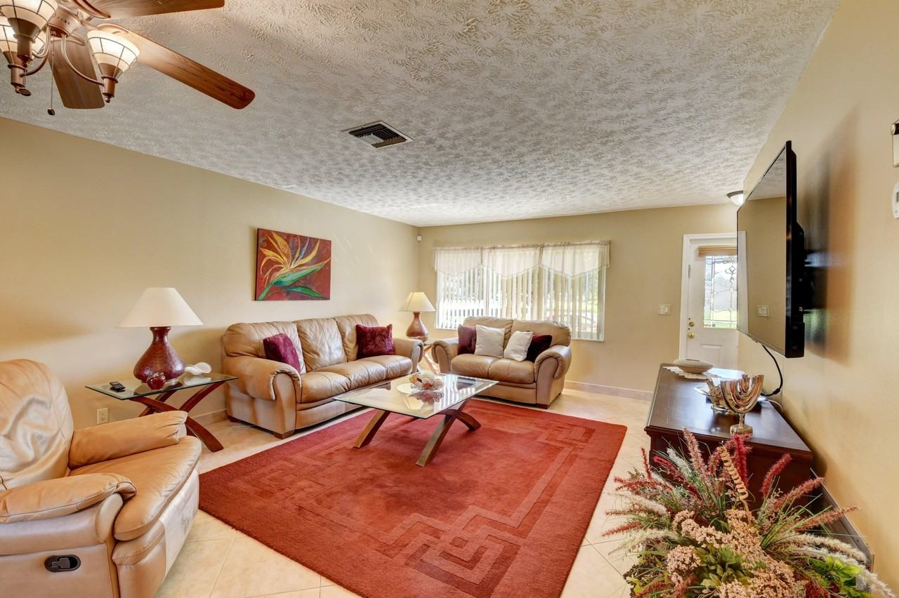 14425 Amapola Way - Photo 7 of 34